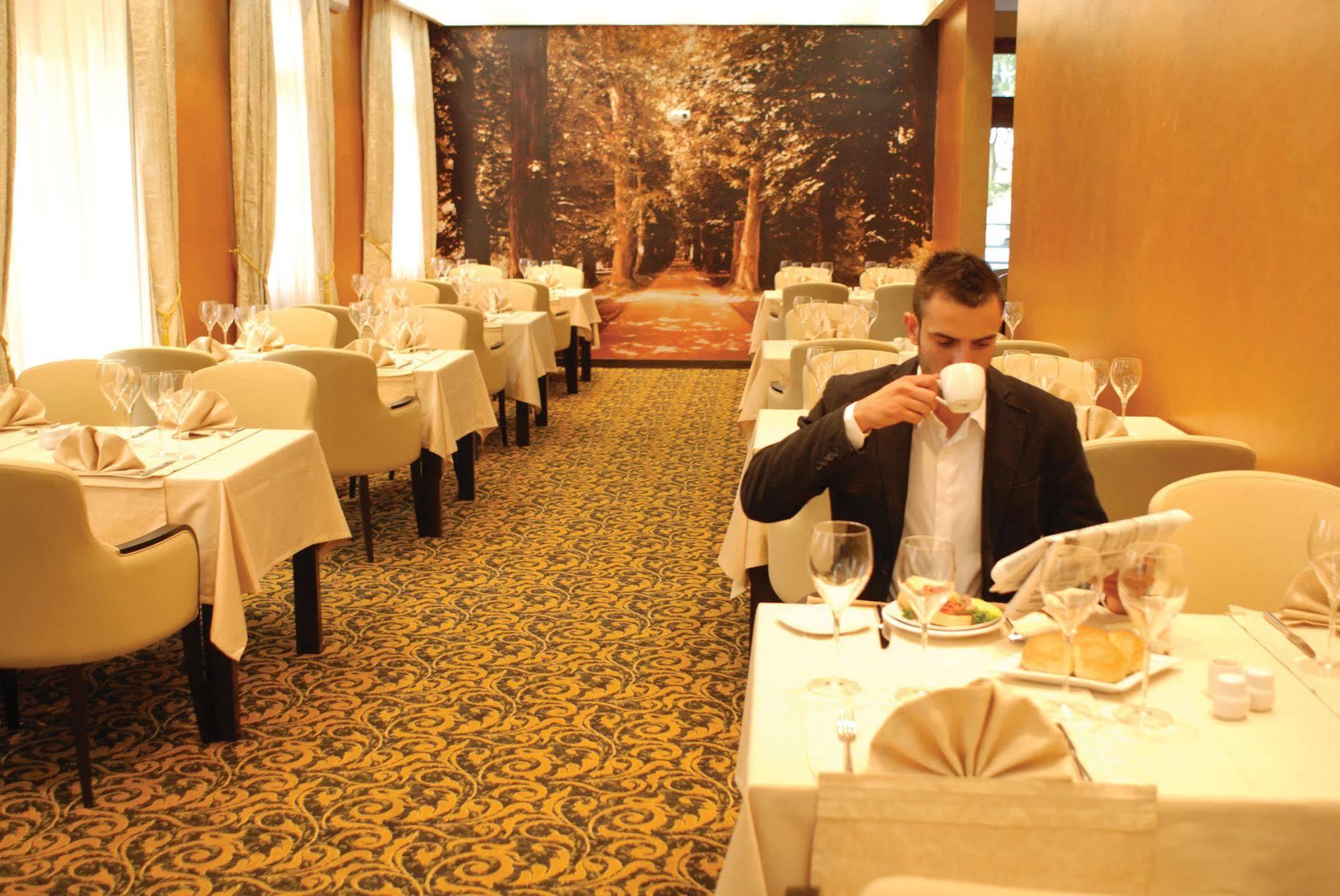 Hotel Hercegovina Ilidža Εξωτερικό φωτογραφία
