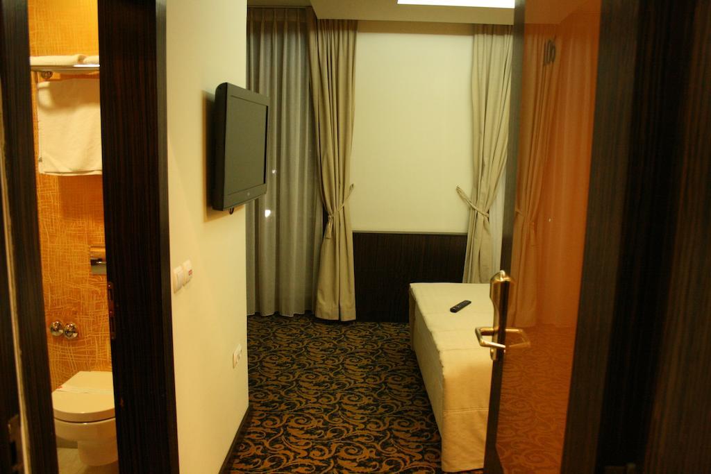 Hotel Hercegovina Ilidža Εξωτερικό φωτογραφία